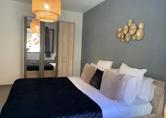 La Maison De La 波萨达